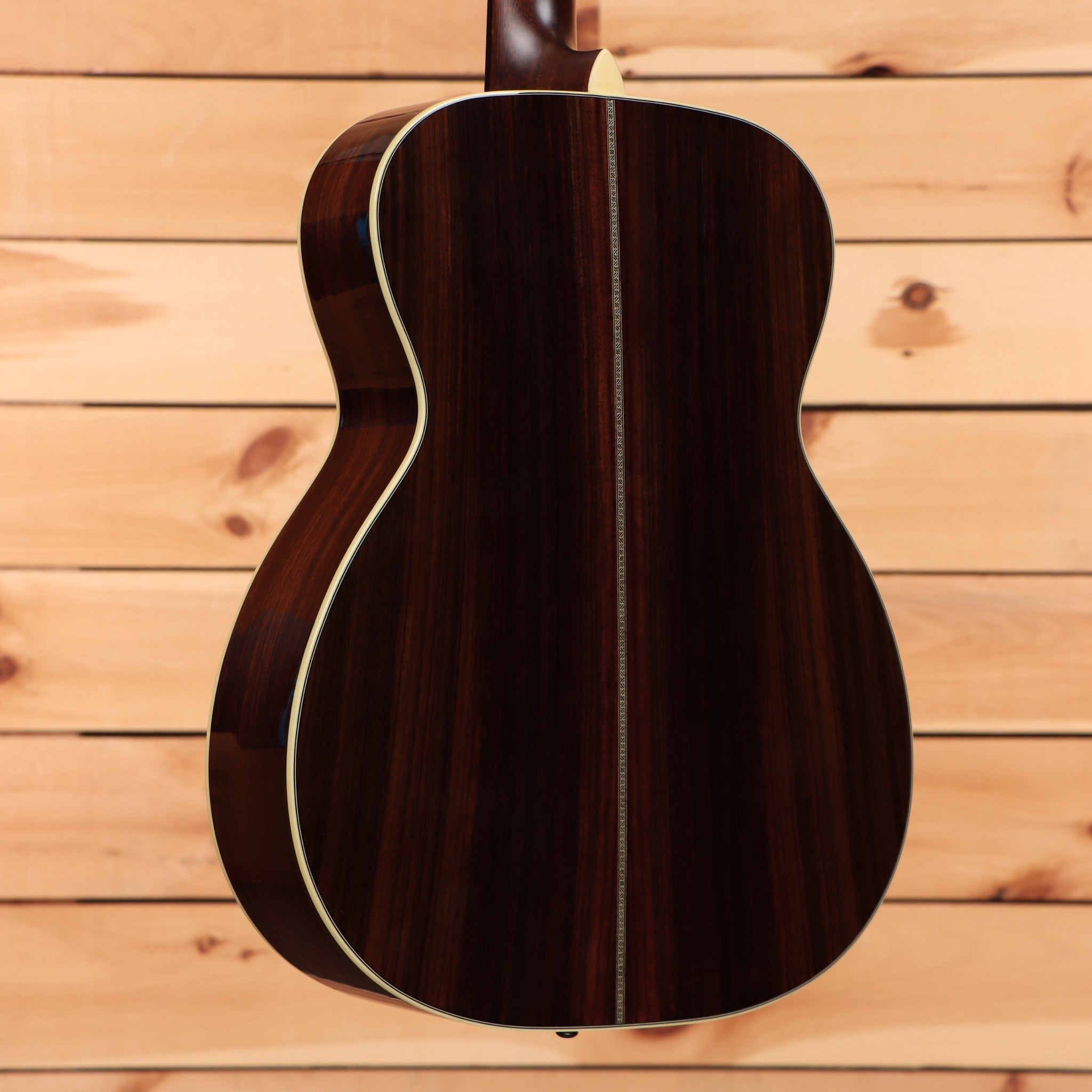 Eastman E20OM-TC dreadnought acoustic guitar natural finish with rosewood back and sides