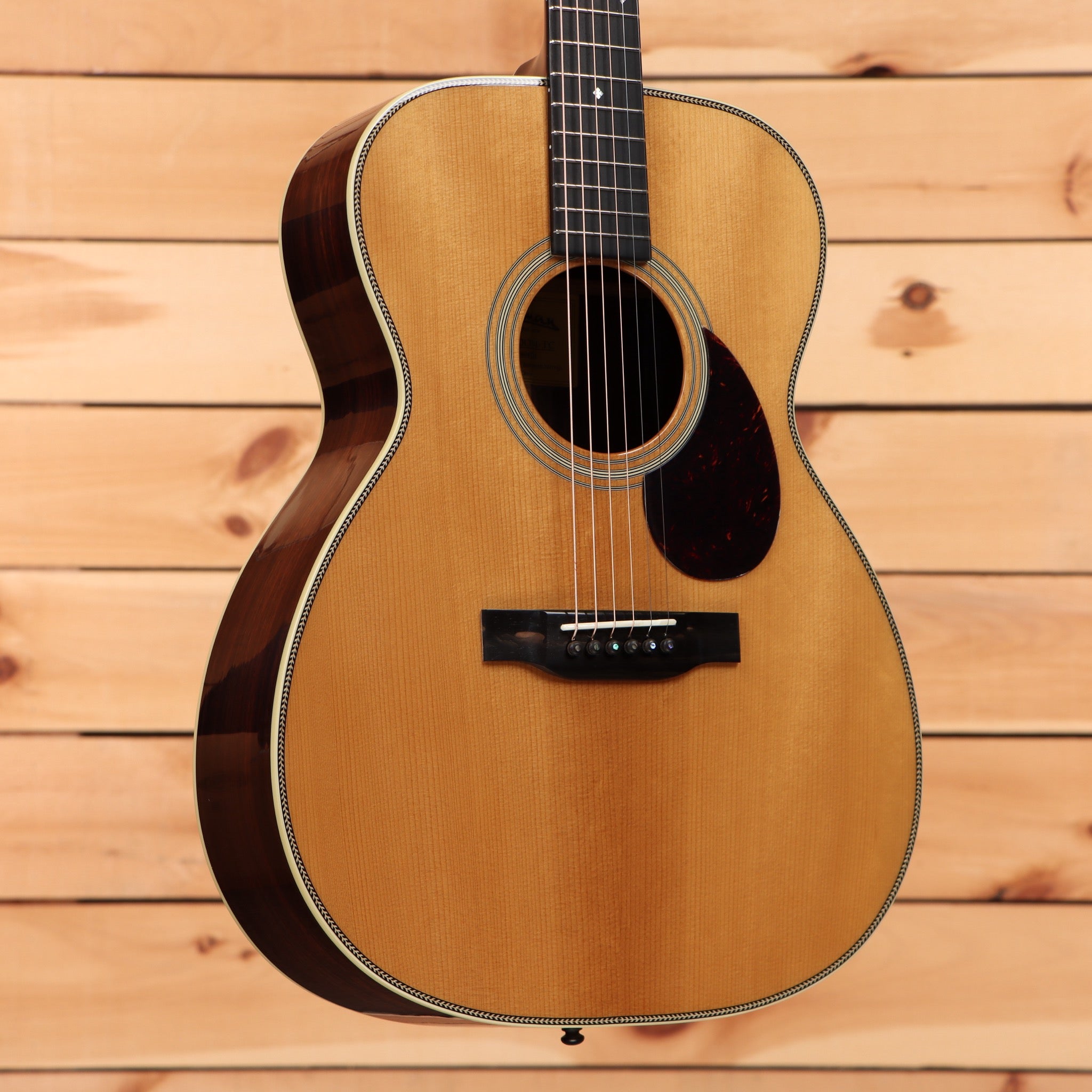Eastman E20OM-TC acoustic guitar natural finish with rosewood back and sides