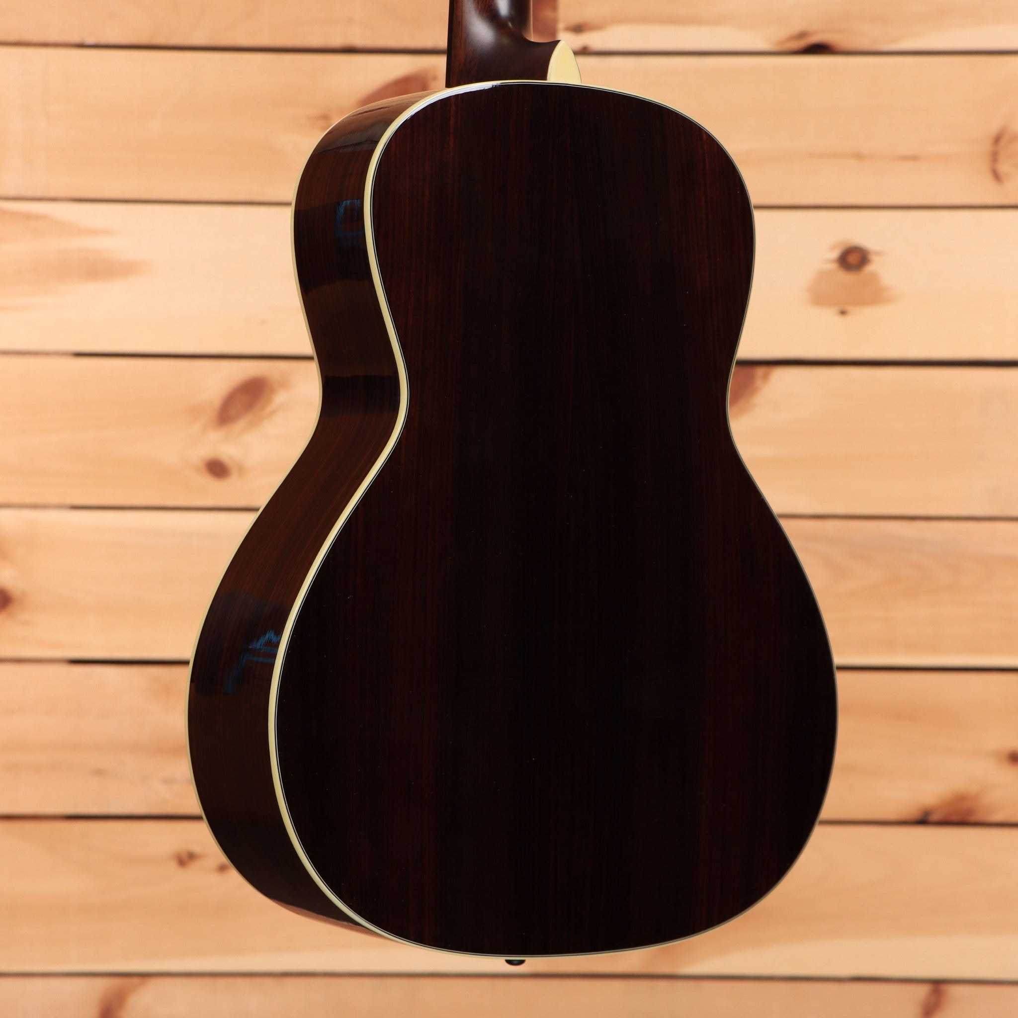 Eastman E20OO STC dreadnought acoustic guitar sunburst finish with cream binding