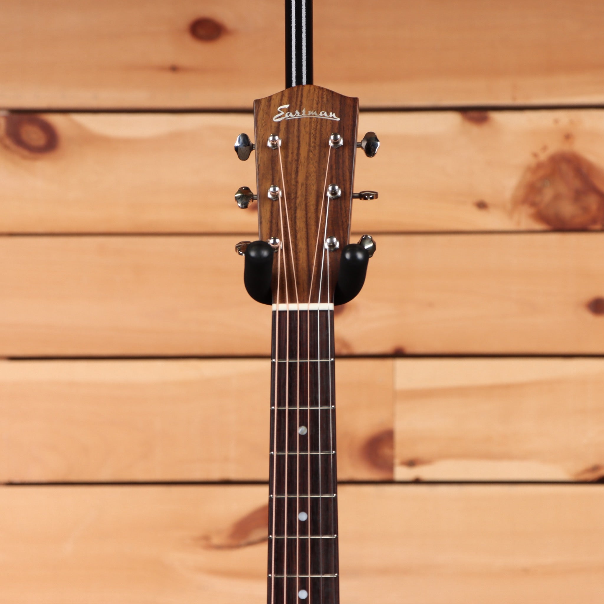 Eastman E20OO STC acoustic guitar sunburst finish with rosewood fretboard