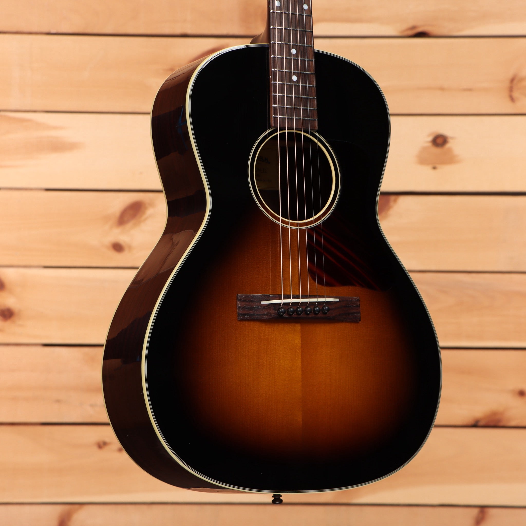 Eastman E20OOSSTC dreadnought acoustic guitar sunburst finish with cream binding and rosewood fretboard