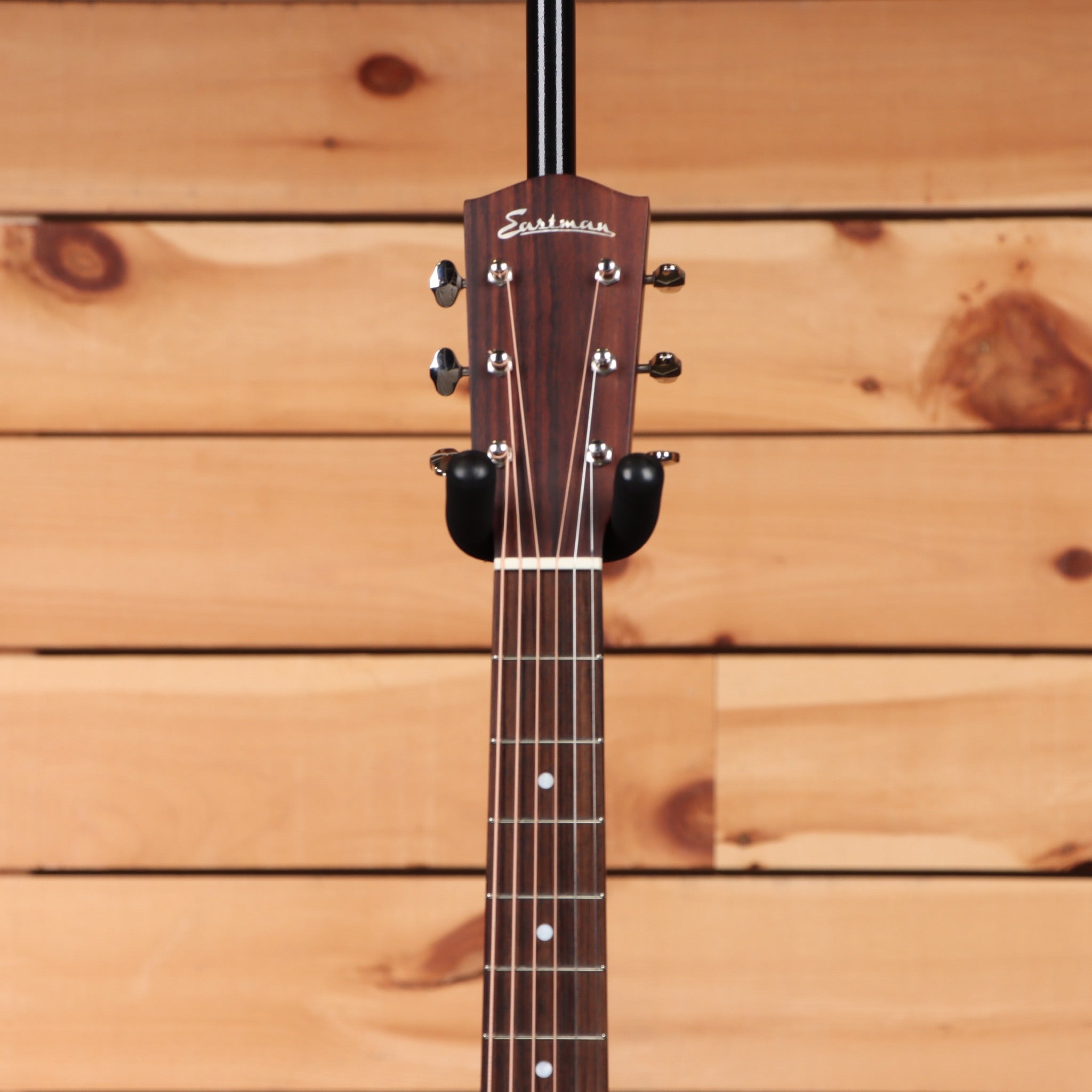 Eastman E20OSSTC sunburst 12-string acoustic guitar with rosewood fretboard