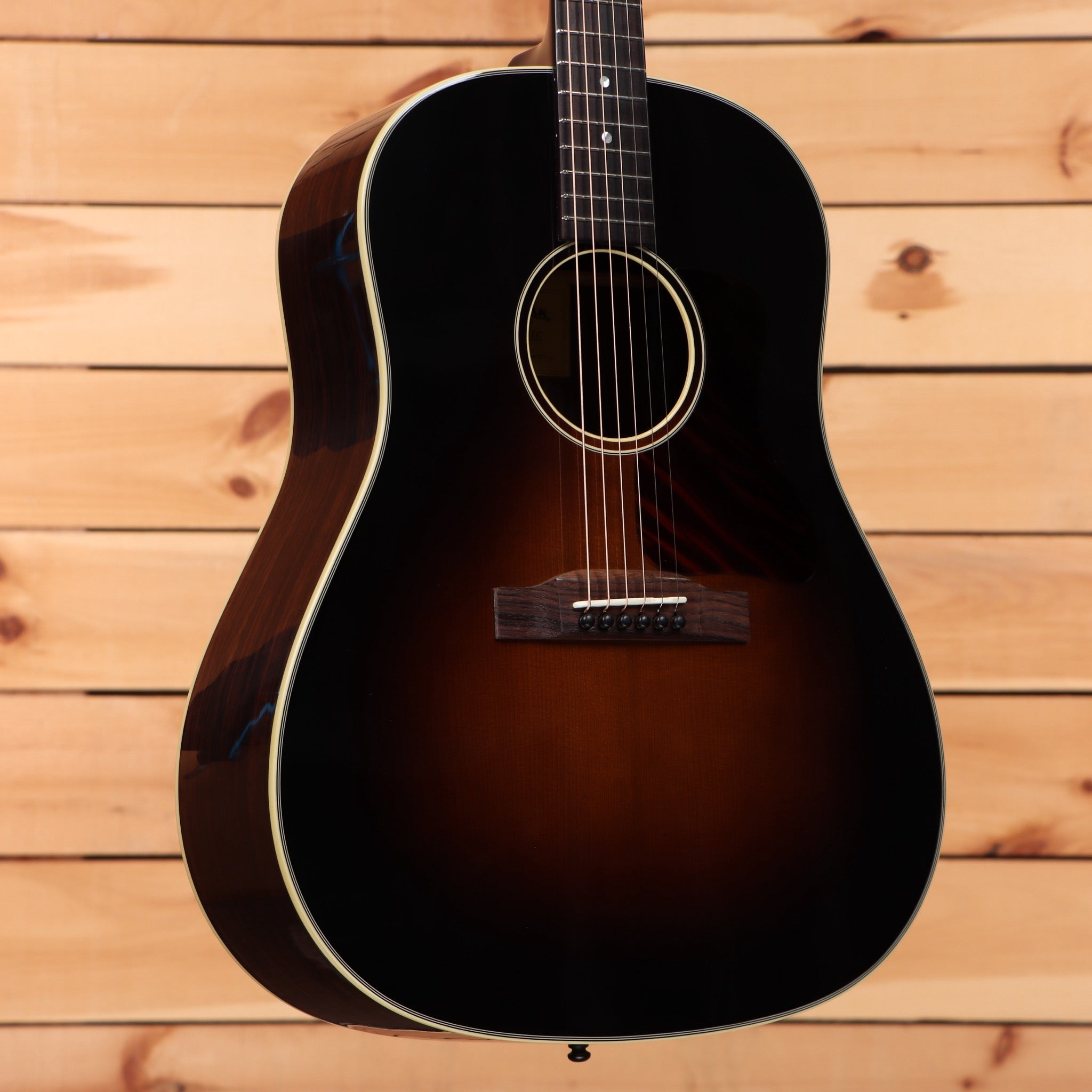 Eastman E20SSTC dreadnought acoustic guitar sunburst finish with cream binding and rosewood fretboard