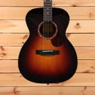Eastman E2OM Deluxe dreadnought acoustic guitar sunburst finish with tortoiseshell pickguard
