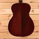 Eastman E6OMTC acoustic guitar natural finish with dreadnought body shape and rosewood back
