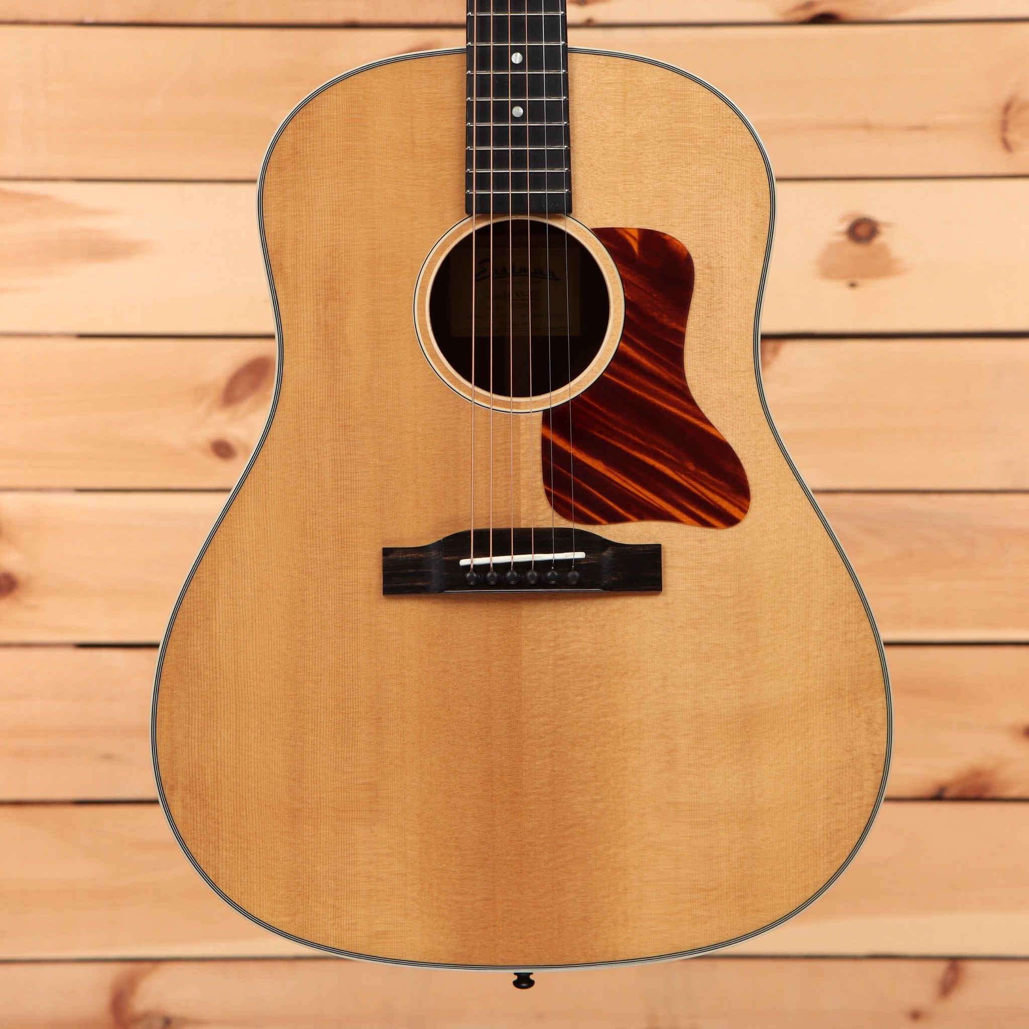 Eastman E6SSTC dreadnought acoustic guitar natural finish with tortoiseshell pickguard