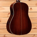 Eastman E6SSTC dreadnought acoustic guitar natural finish with white binding and solid spruce top