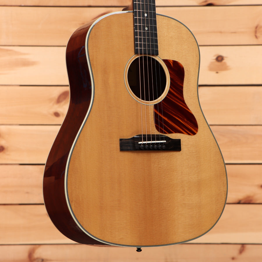 Eastman E6SSTC dreadnought acoustic guitar natural finish with mahogany back and sides