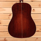 Eastman E6SSTC dreadnought acoustic guitar natural finish with white binding and center strip