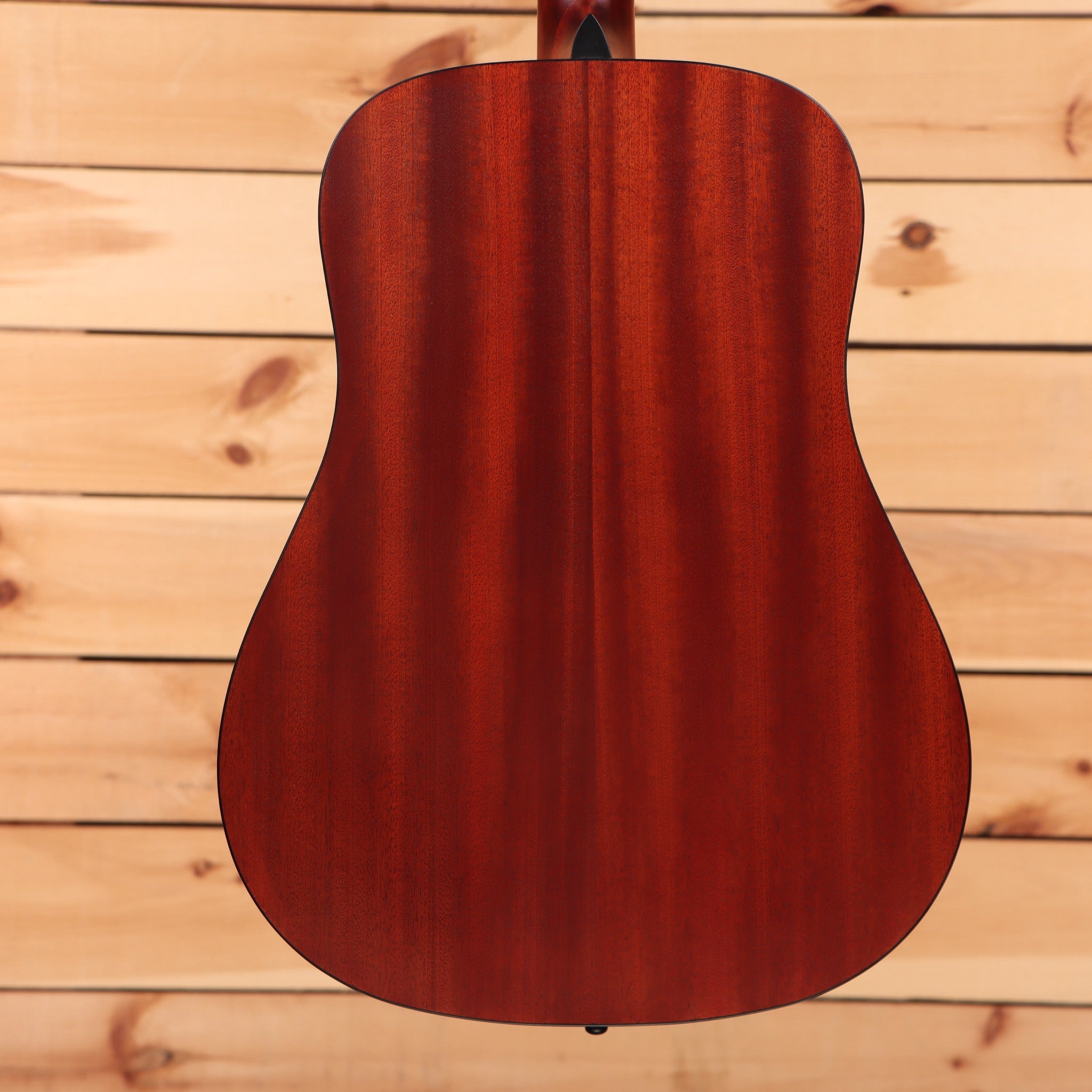 Eastman PCH1D dreadnought acoustic guitar natural finish with solid wood construction