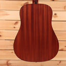 Eastman PCH1D dreadnought acoustic guitar natural finish with solid wood construction