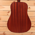 Eastman PCH1D dreadnought acoustic guitar natural finish with solid wood construction