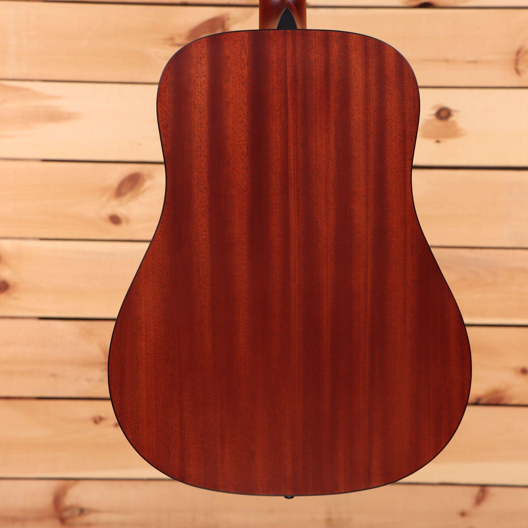 Eastman PCH1D dreadnought acoustic guitar natural finish with solid wood construction