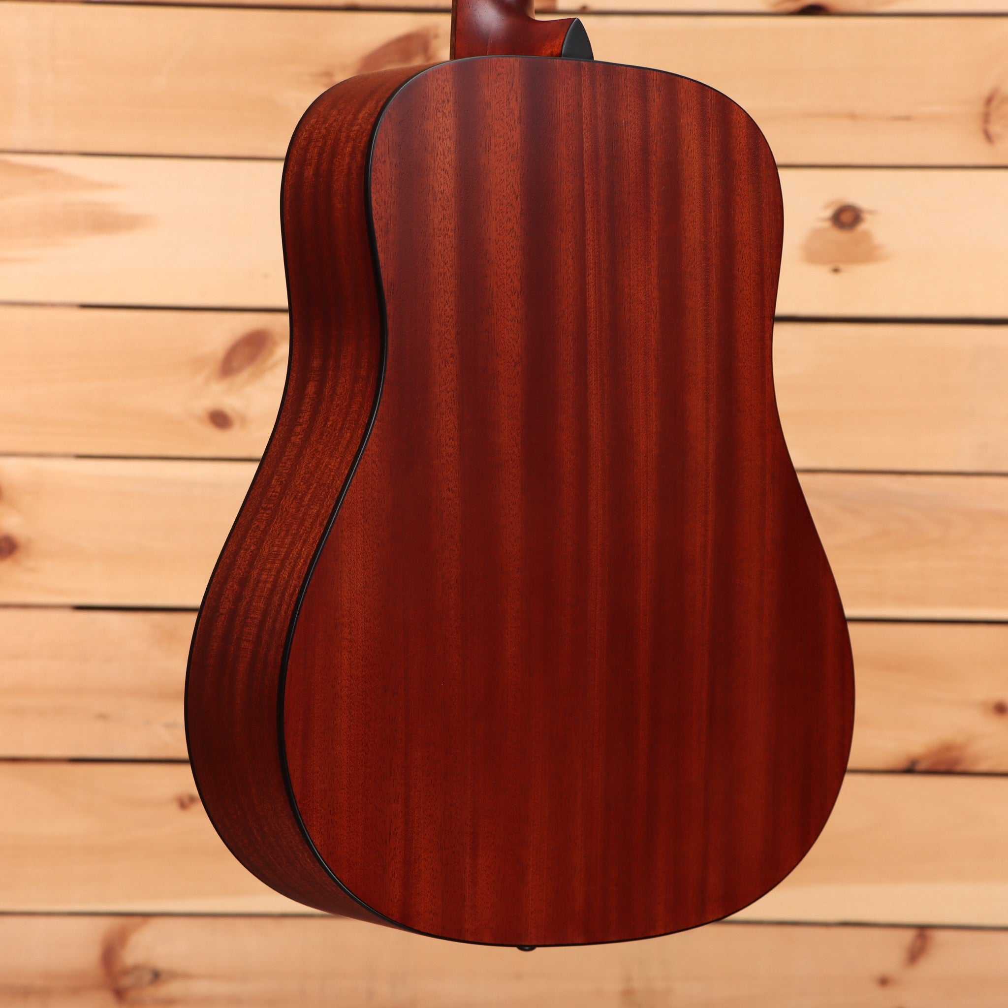 Eastman PCH1D dreadnought acoustic guitar natural finish with mahogany back and sides