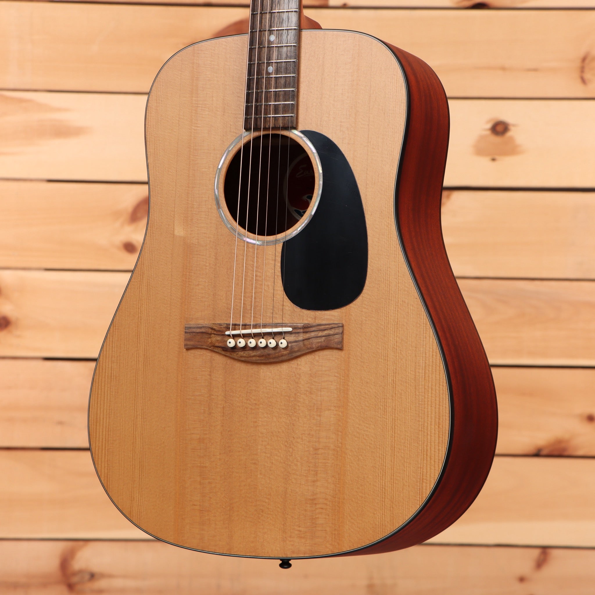 Eastman PCH1D dreadnought acoustic guitar natural finish with rosewood bridge and dark pickguard