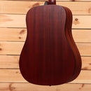 Eastman PCH1D dreadnought acoustic guitar natural finish with curved body contours