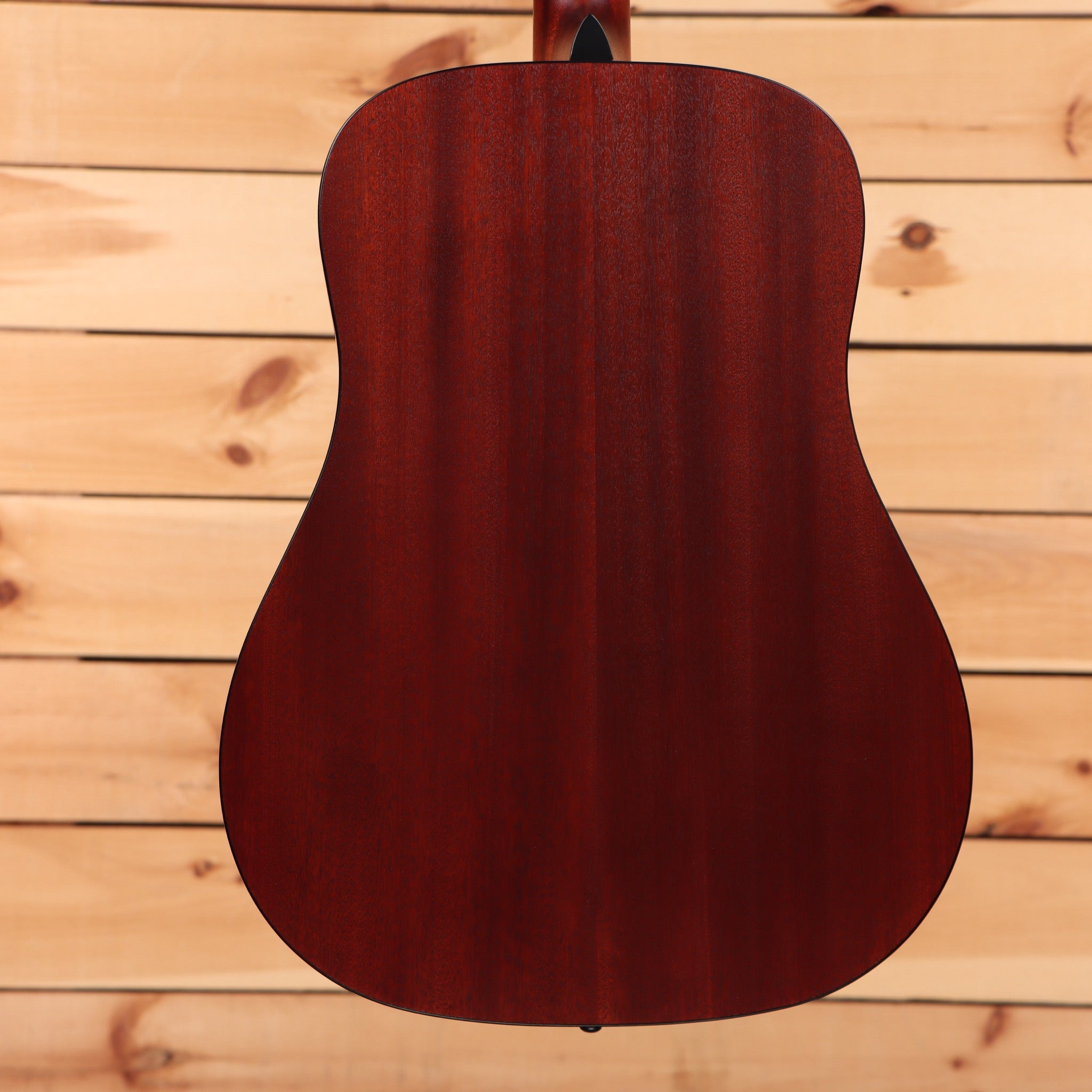 Eastman PCH1D dreadnought acoustic guitar natural finish with solid wood construction