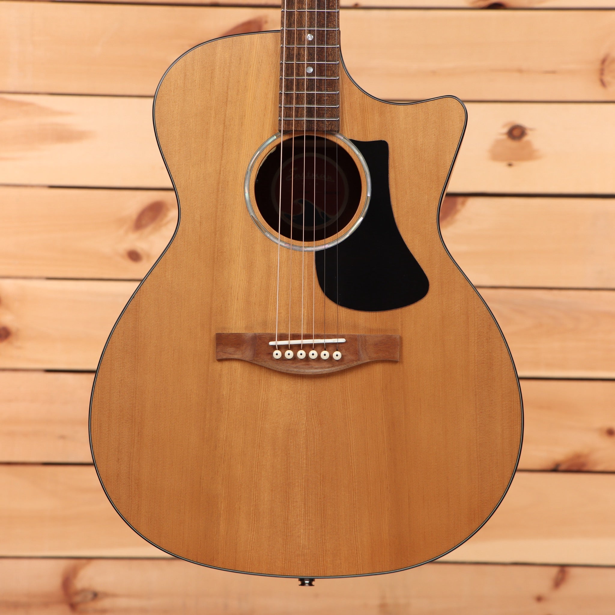 Eastman PCH1G-ACE acoustic guitar natural finish with venetian cutaway