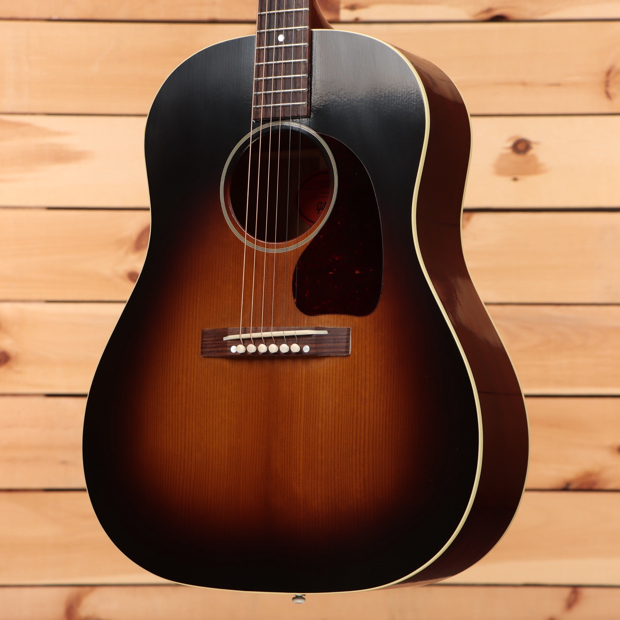 Gibson 1942 Banner J-45 dreadnought acoustic guitar vintage sunburst with cream binding