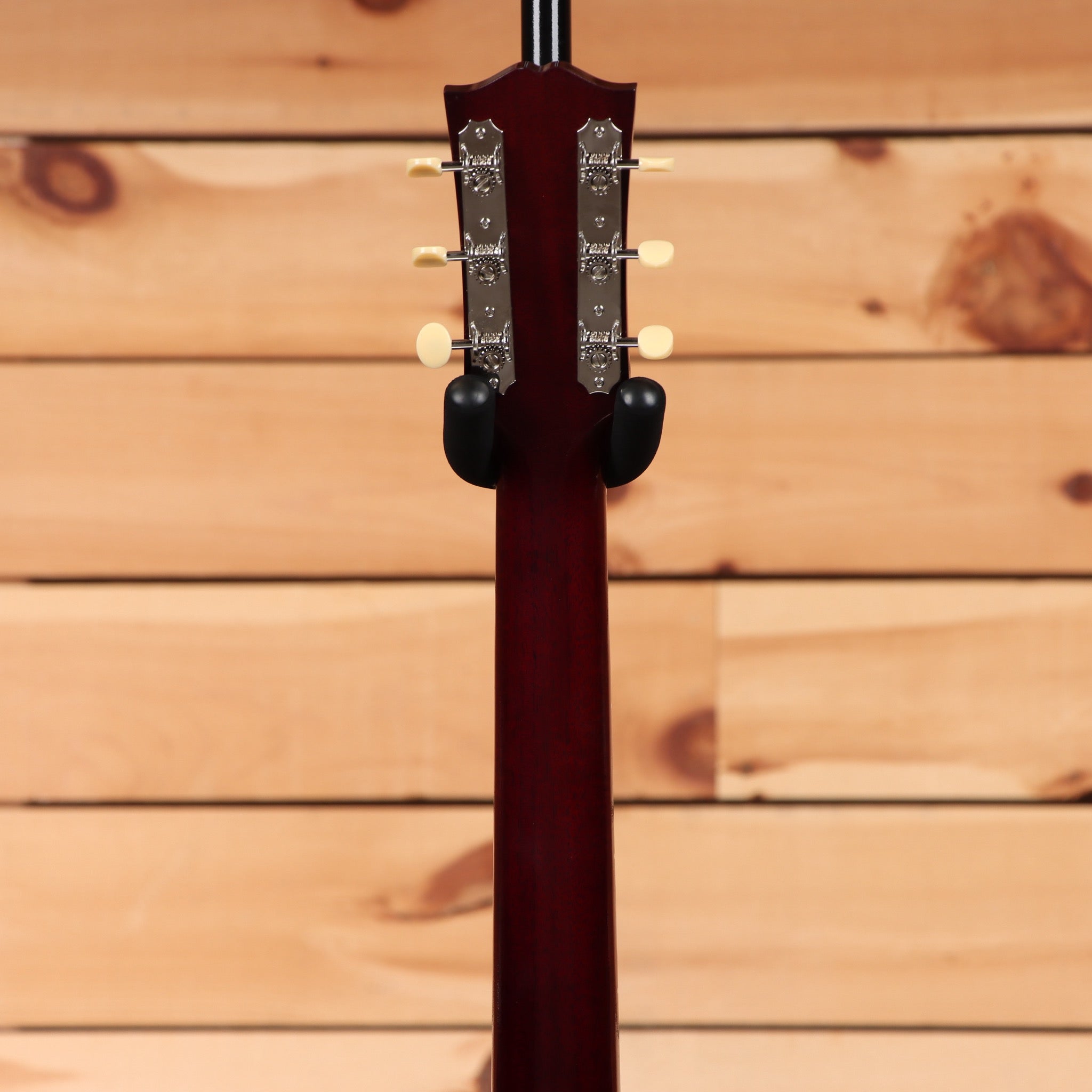 Gibson 1942 Banner J45 vintage sunburst acoustic guitar with rosewood back and sides