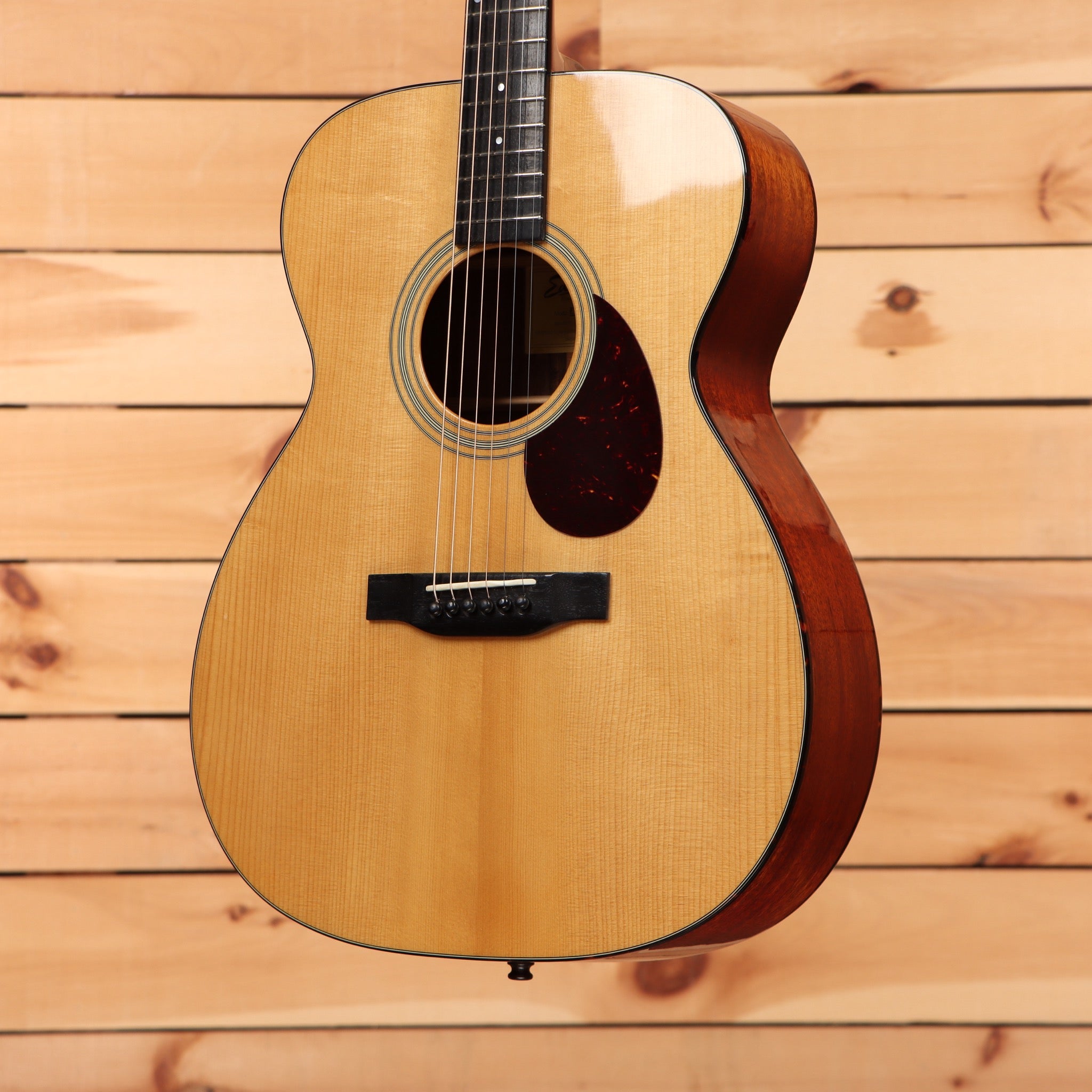 Eastman E10OMTC acoustic guitar natural finish pre-owned with solid spruce top