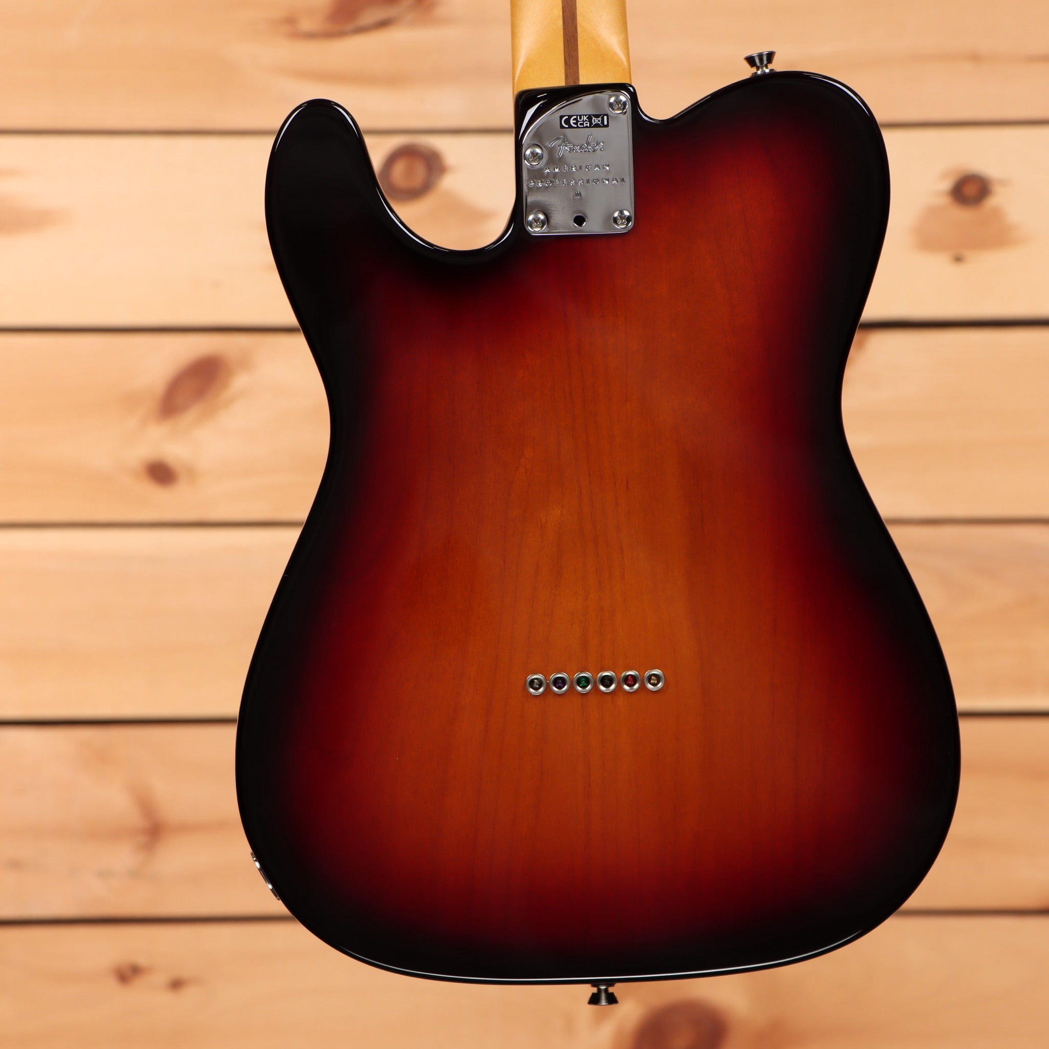 Pre-owned Fender American Professional II Telecaster electric guitar 3-Color Sunburst with single-coil pickups