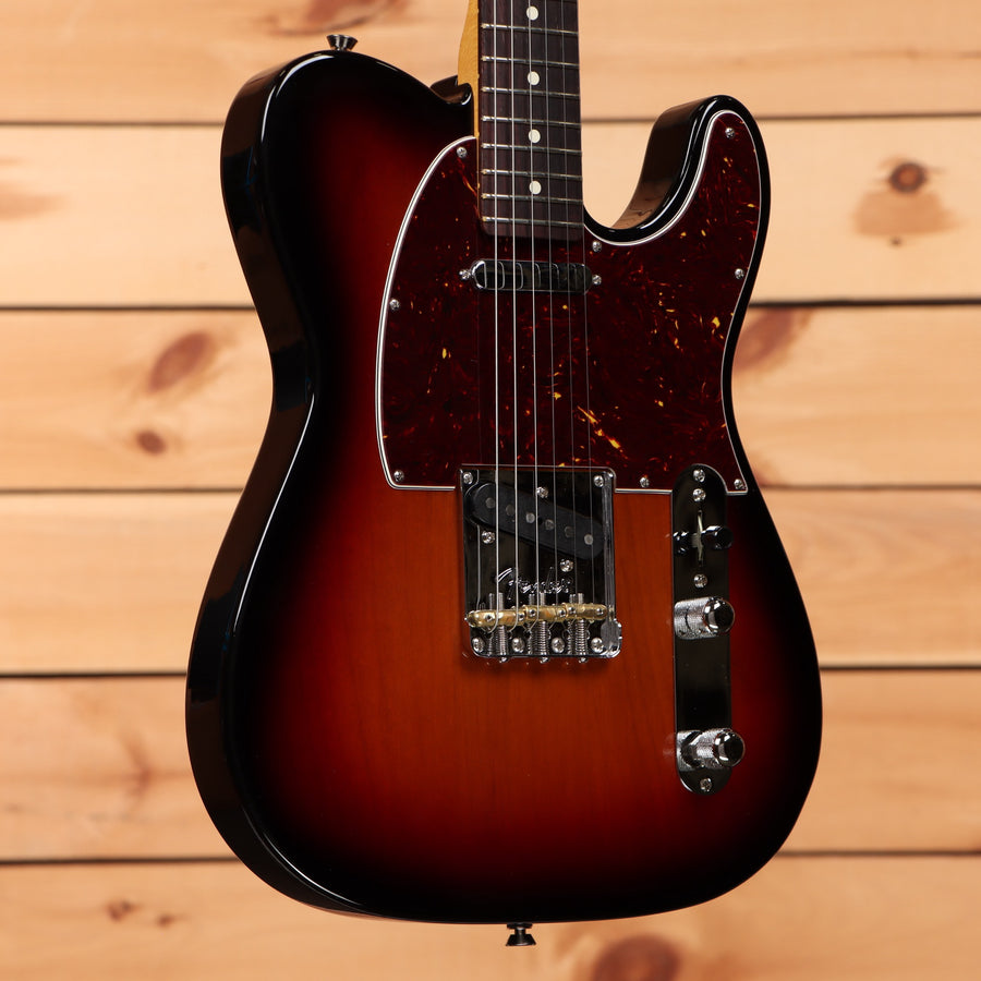 Fender American Professional II Telecaster electric guitar 3-Color Sunburst pre-owned with tortoiseshell pickguard
