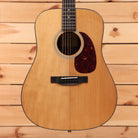 Eastman E1D Deluxe dreadnought acoustic guitar natural finish with tortoiseshell pickguard