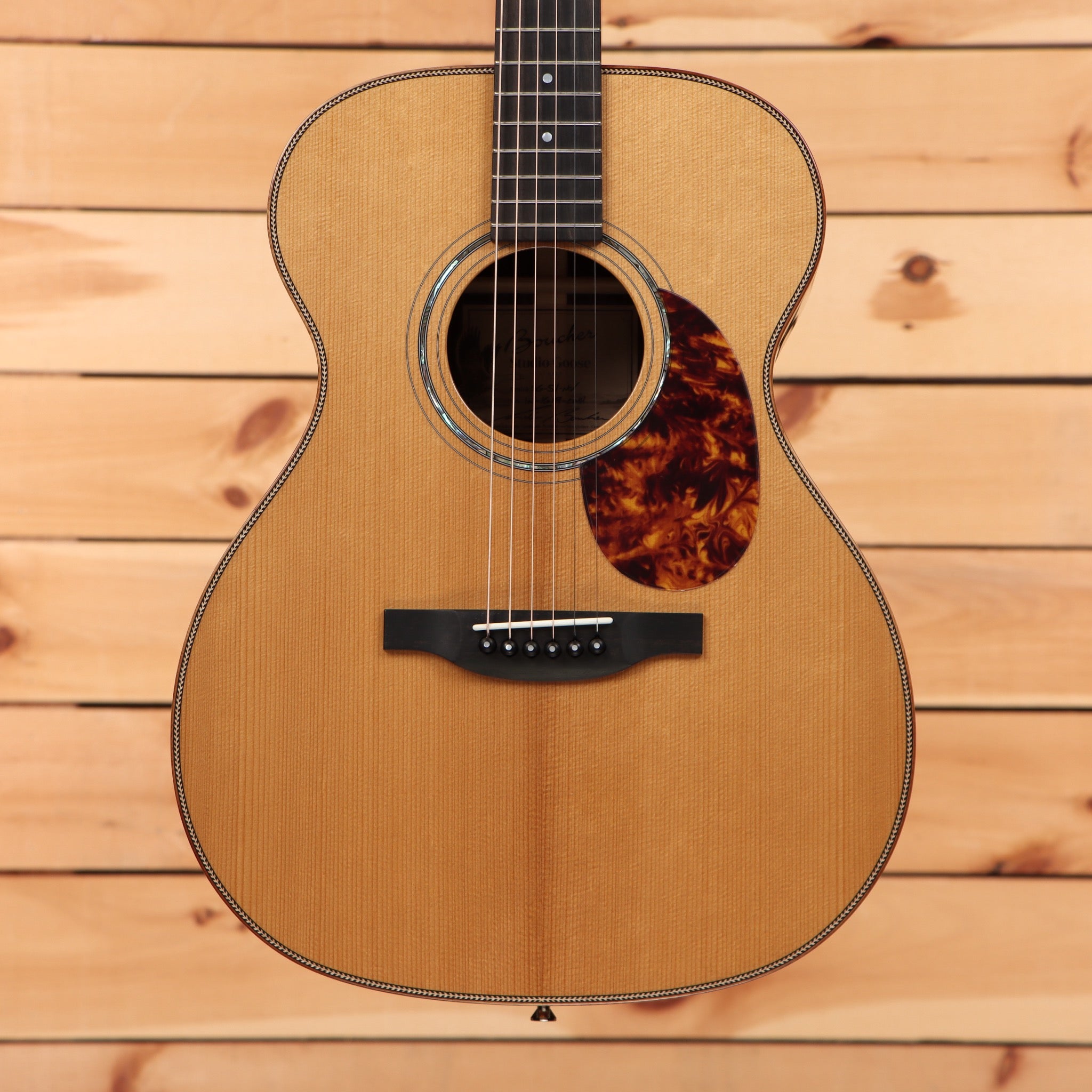 Boucher SG51-MV natural acoustic guitar with tortoiseshell pickguard and rosewood fretboard