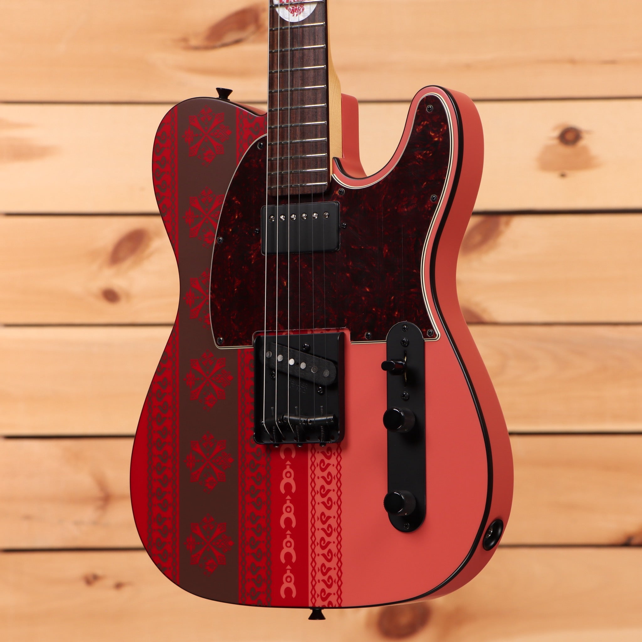 Fender Monster Hunter Rathalos Telecaster electric guitar Rathalos Red with dark tortoiseshell pickguard