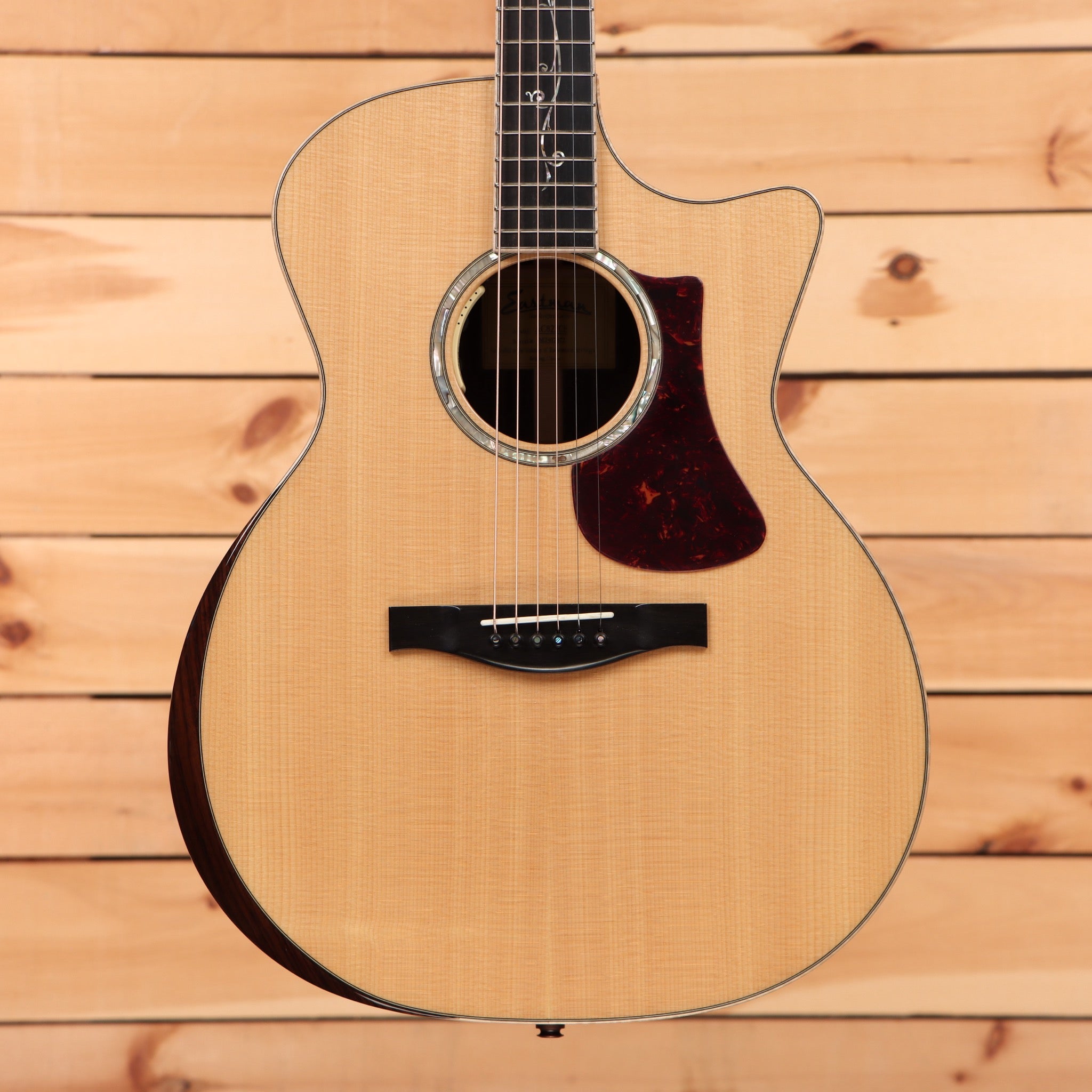Eastman AC822CE acoustic guitar natural finish with venetian cutaway and dark red pickguard