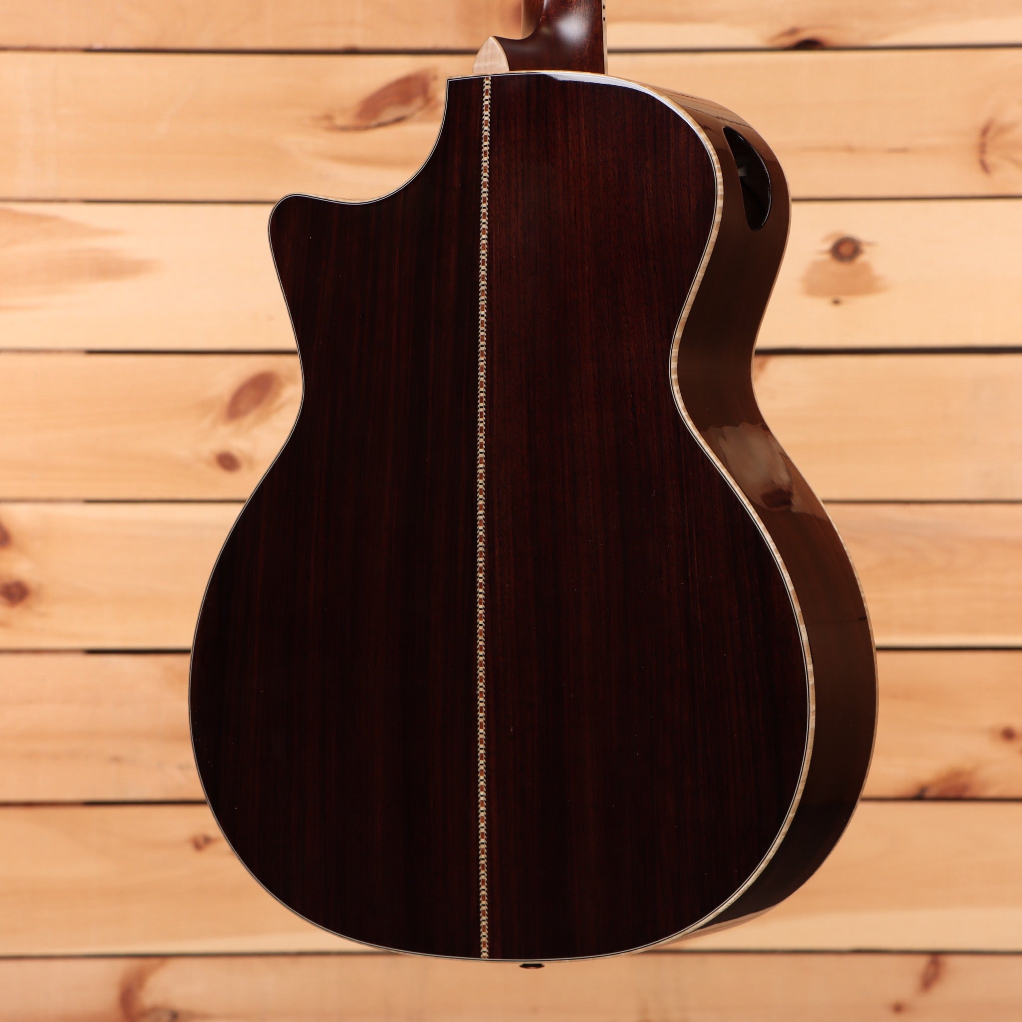 Eastman AC822CE acoustic guitar natural finish with white binding and cutaway