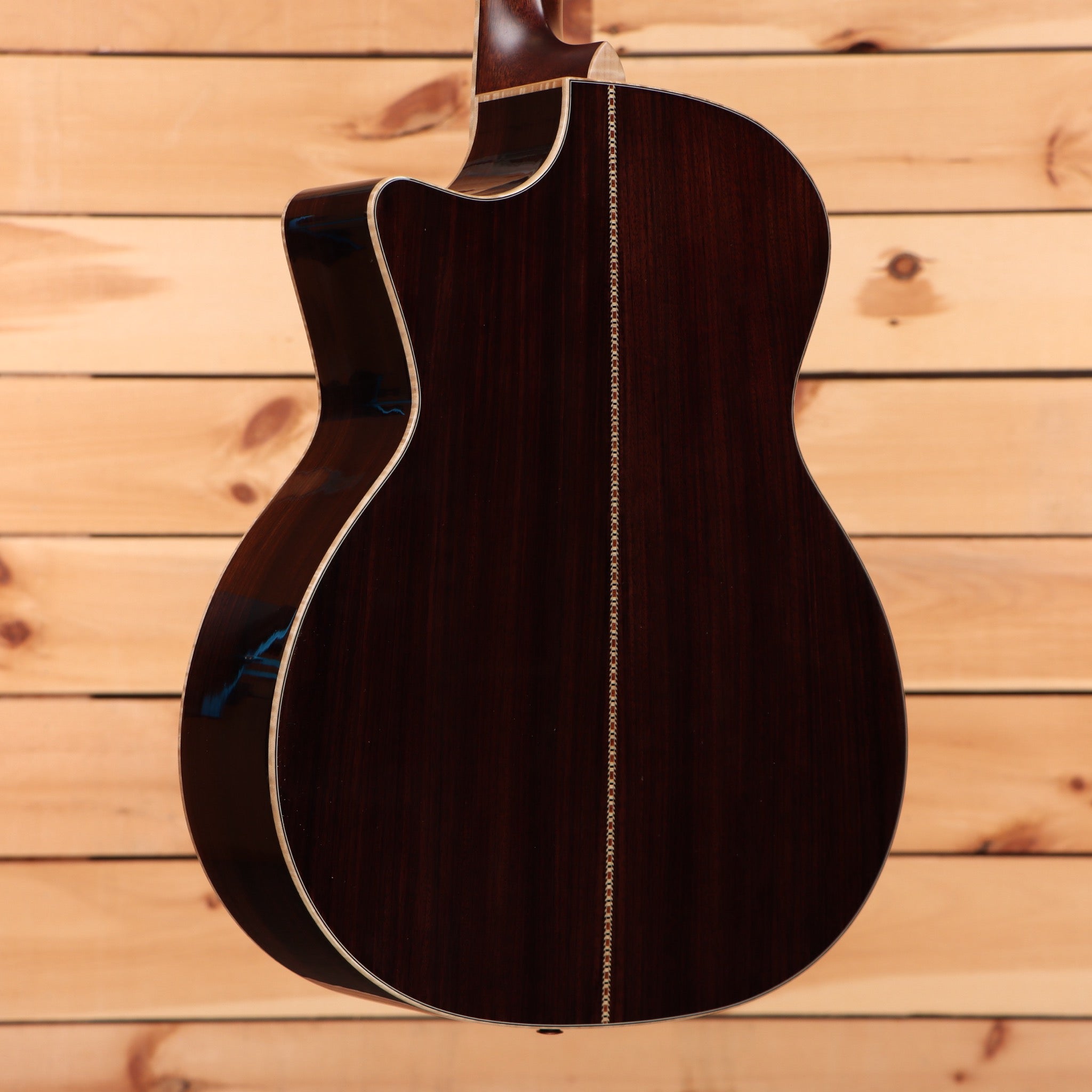 Eastman AC822CE acoustic guitar natural finish with cream binding and cutaway body