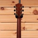 Eastman AC822CE acoustic guitar natural finish with gold tuning machines