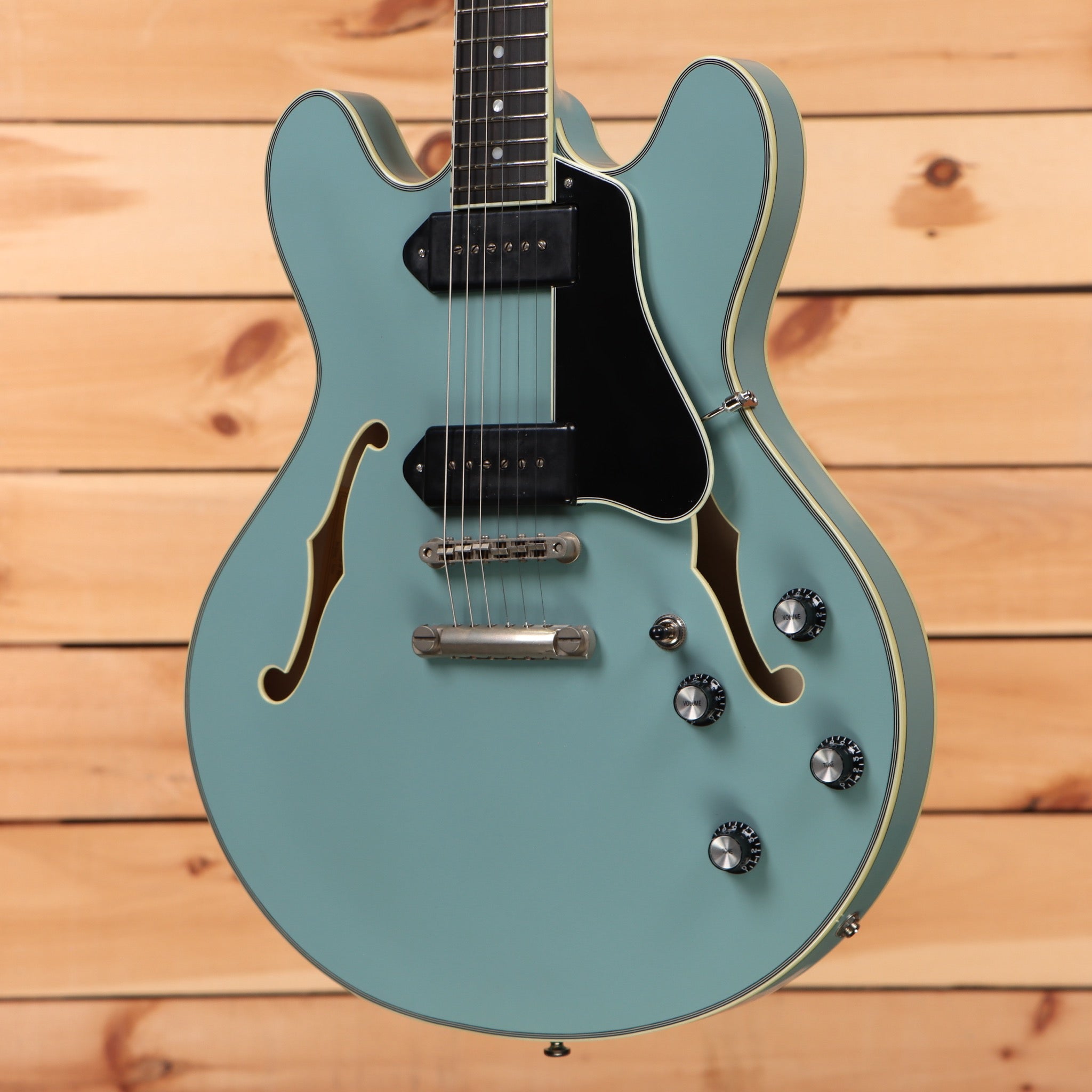 Eastman T60tvltd semi-hollow electric guitar faded blue with f-holes and dual humbuckers