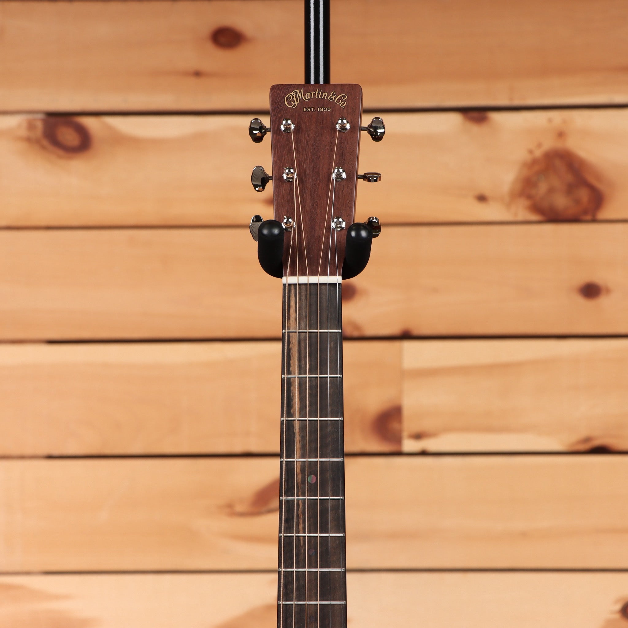 Martin DE Retro Plus acoustic-electric guitar Aging Toner finish with dark rosewood fretboard and chrome tuners