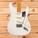 Fender American Ultra Luxe 50s Stratocaster electric guitar white blonde with maple neck and single-coil pickups