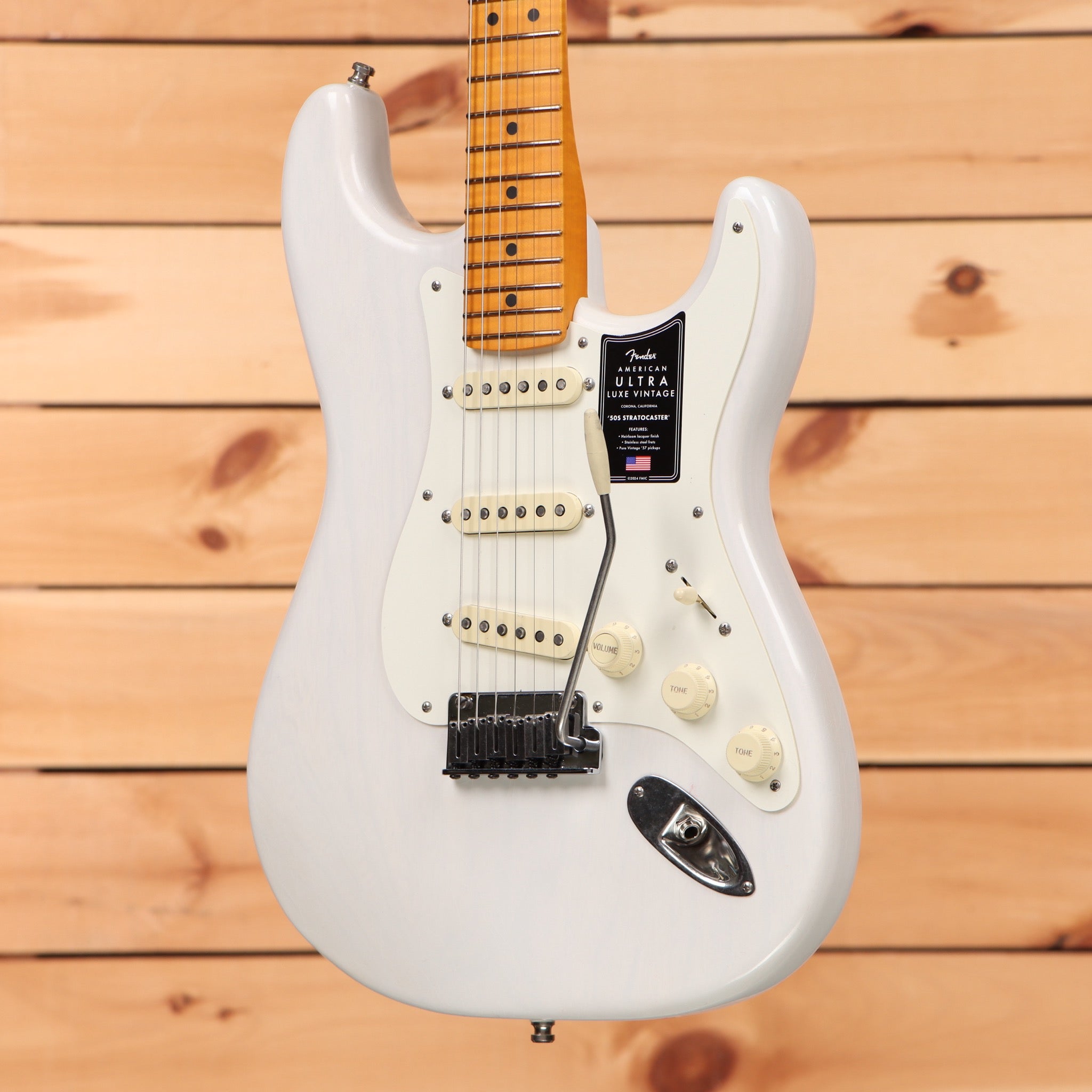Fender American Ultra Luxe 50s Stratocaster electric guitar white blonde with maple neck