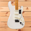 Fender American Ultra Luxe 50s Stratocaster electric guitar White Blonde with maple neck and single-coil pickups
