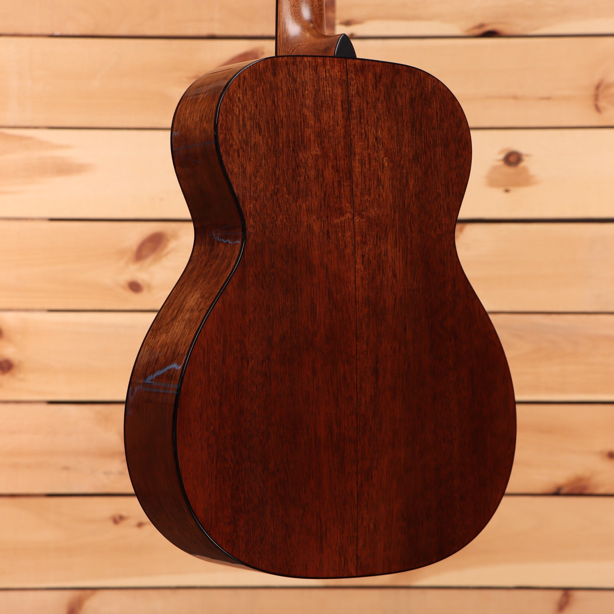 Martin 00-18 dreadnought acoustic guitar aging toner finish with rosewood back and sides