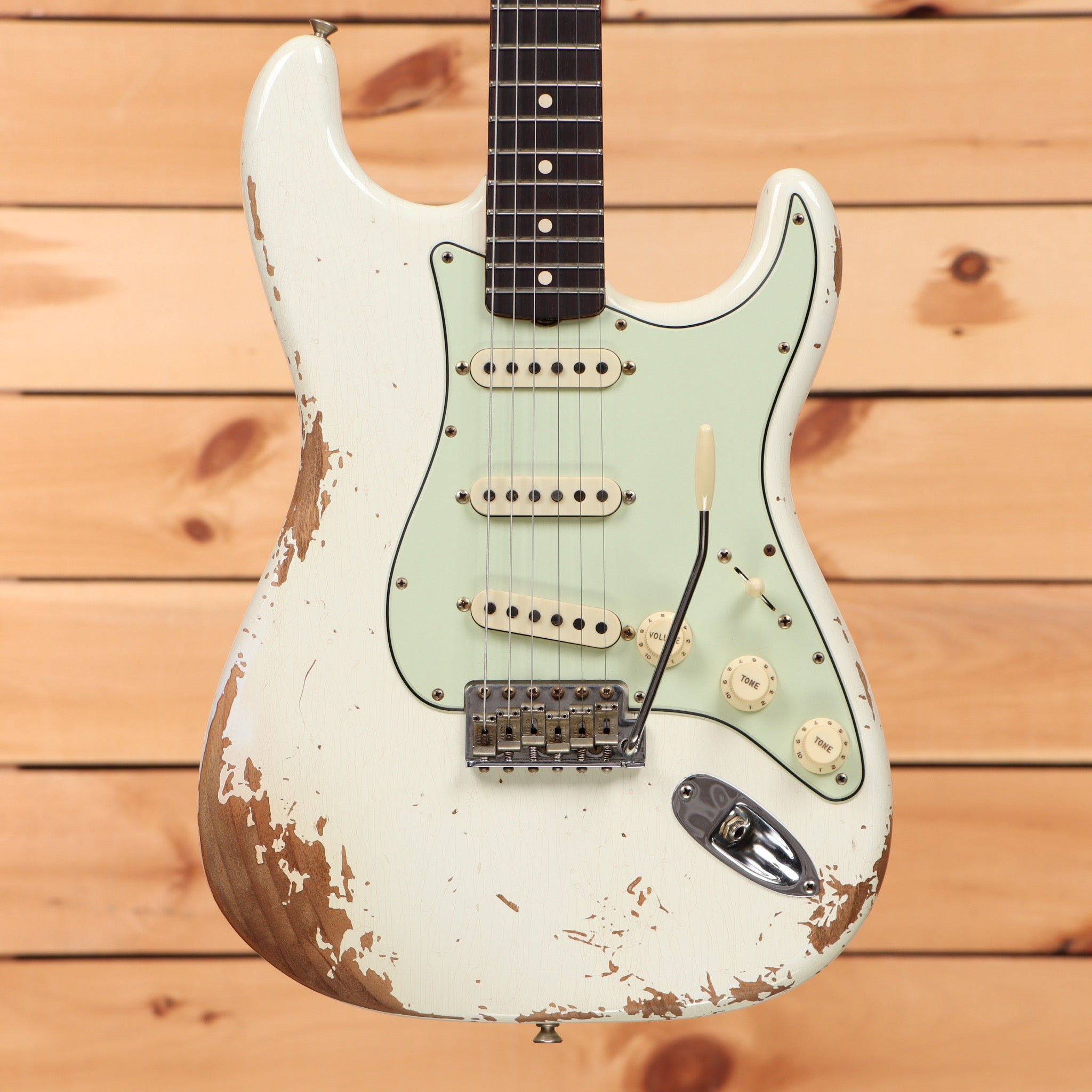 Fender Custom Shop 1960 Stratocaster heavy relic electric guitar Olympic White pre-owned with single-coil pickups