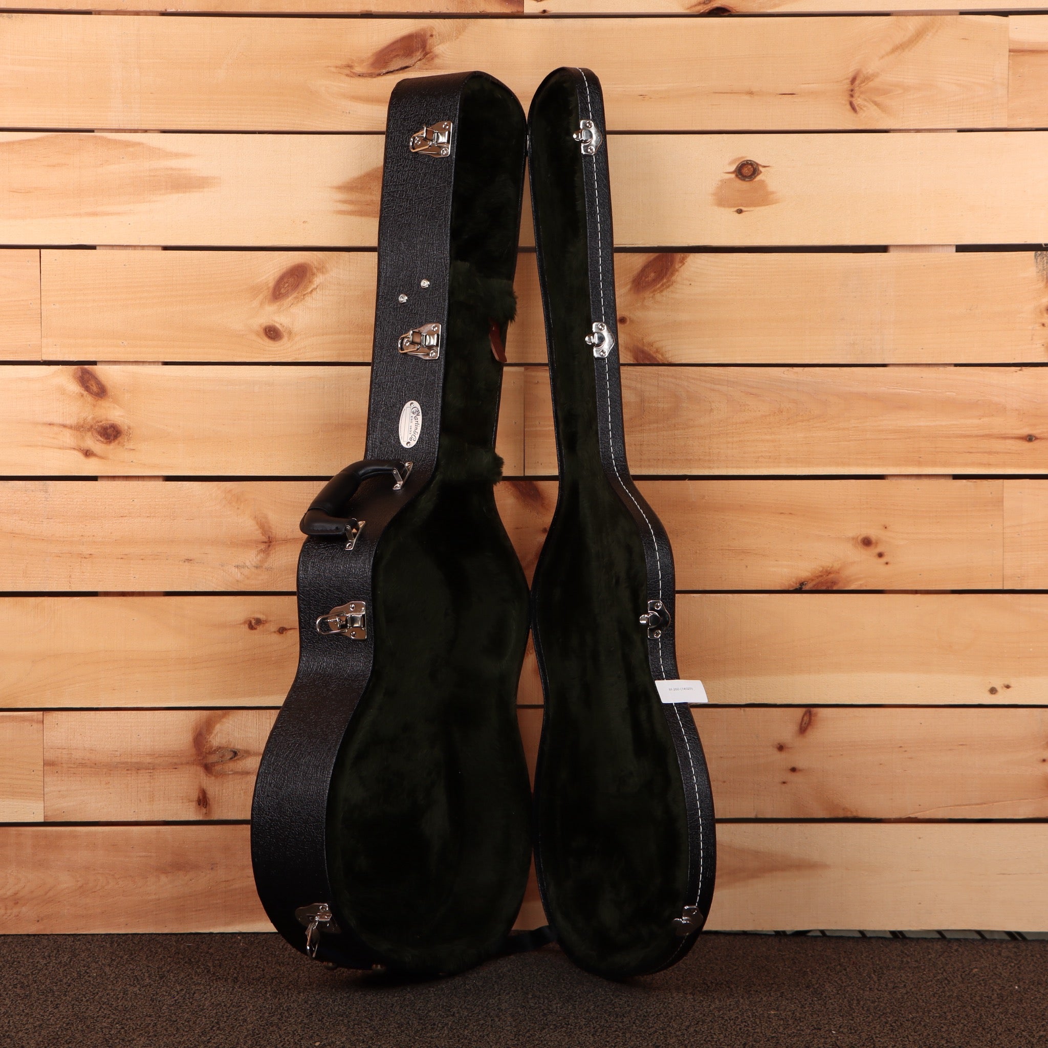 Pre-owned Martin 00-18 dreadnought acoustic guitar Aging Toner finish with black case