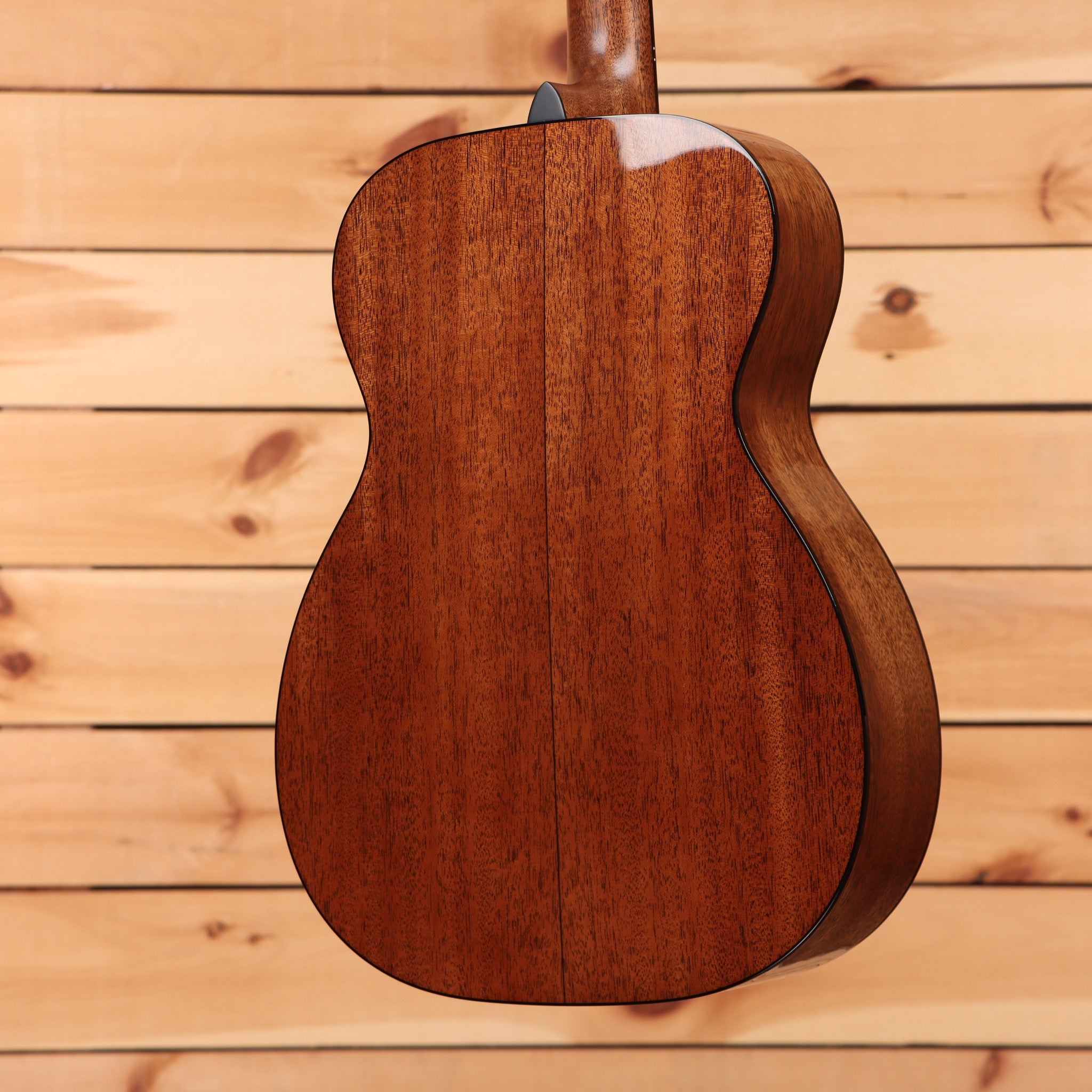 Martin 0018 dreadnought acoustic guitar aging toner finish with mahogany back and sides