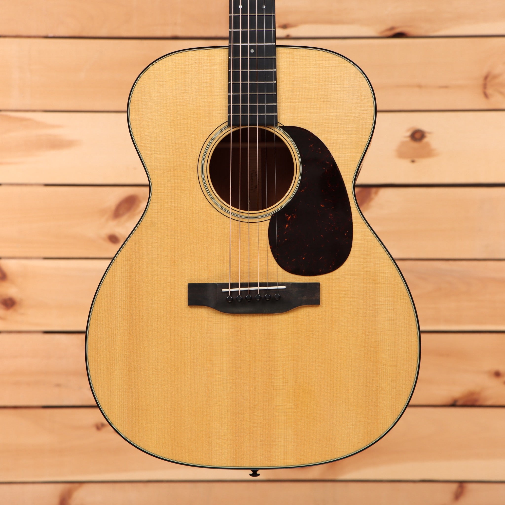 Pre-owned Martin 00-18 acoustic guitar aging toner finish with rosewood back and sides