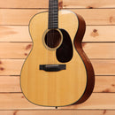 Pre-owned Martin 00-18 Aging Toner acoustic guitar with rosewood back and sides