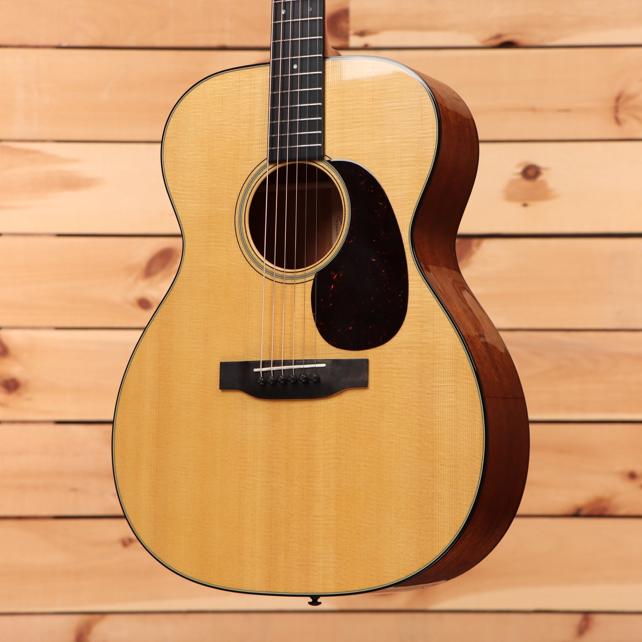 Pre-owned Martin 00-18 Aging Toner acoustic guitar with rosewood back and sides