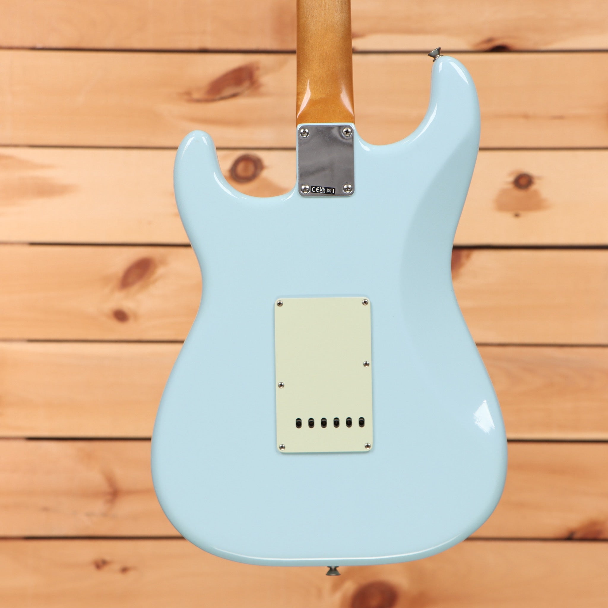 Fender Vintera II Road Worn 60s Stratocaster electric guitar Sonic Blue with single-coil pickups