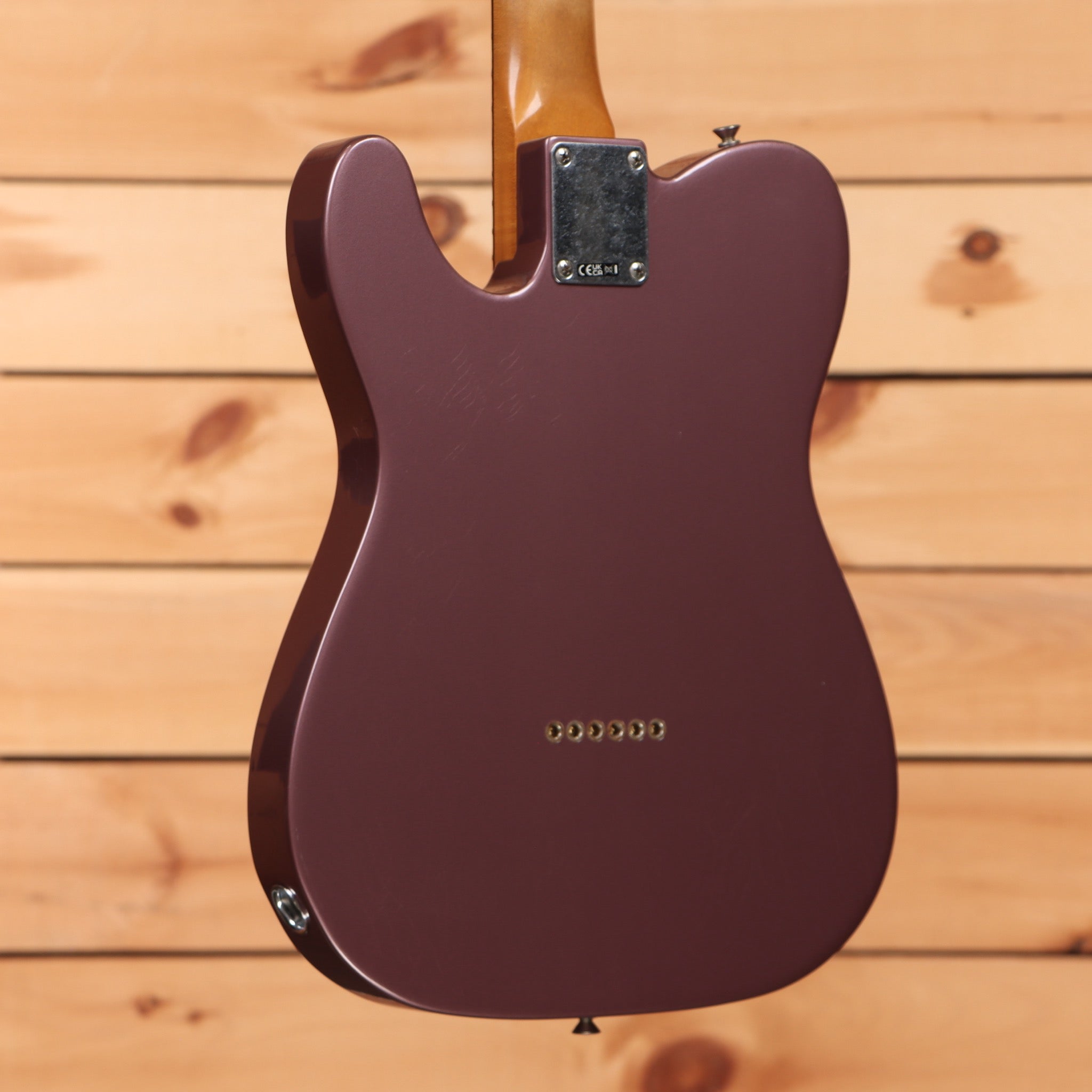 Fender Vintera II Road Worn 60s Telecaster electric guitar Burgundy Mist Metallic with single-coil pickups