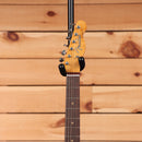 Fender Vintera II Road Worn 60s Telecaster electric guitar Burgundy Mist Metallic with single-coil pickups