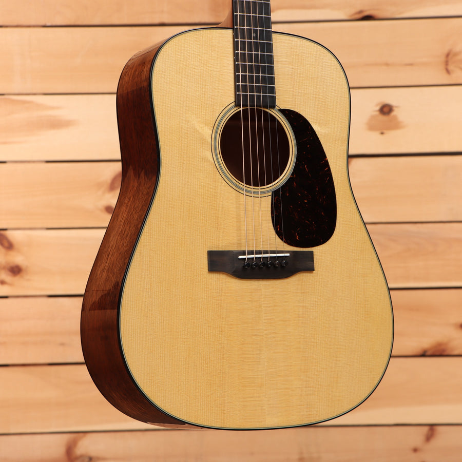 Martin D-18 dreadnought acoustic guitar aging toner finish with rosewood back and sides